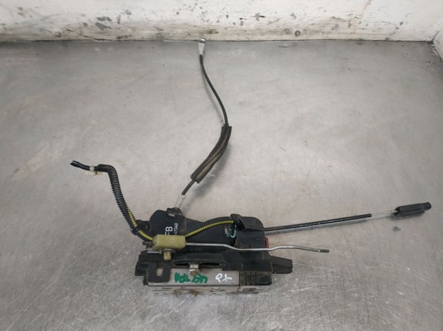 Fecho da porta dianteira esquerda Opel Vectra