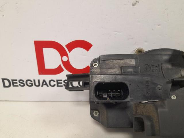 Fecho da porta dianteira esquerda Opel Vectra