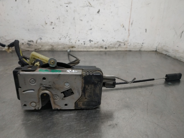 Fecho da porta dianteira esquerda Opel Vectra