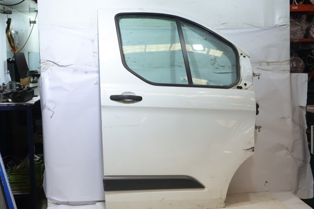 FORD 2445429 Дверь передняя правая в наличии Павлоград