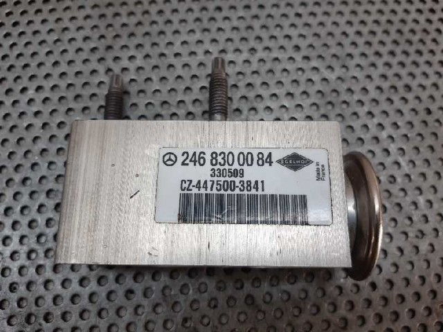 MERCEDES 2468300084 Клапан TRV кондиционера в наличии Львов