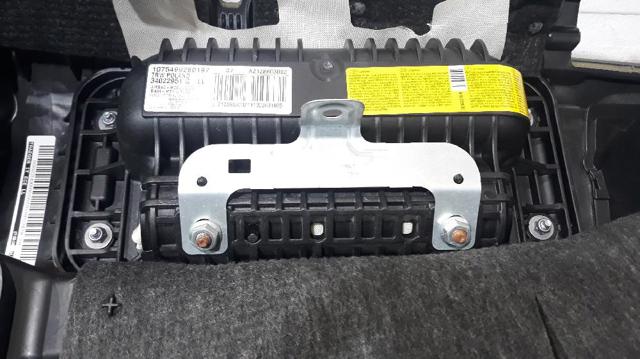 MERCEDES A24686000029116 Подушка безопасности водителя в наличии Кривой Рог