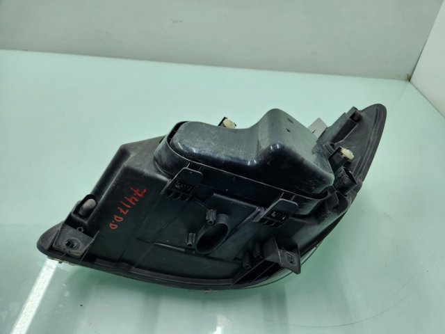 24738200 MERCEDES Правая фара купить в Украина