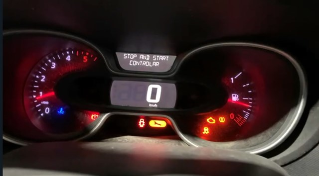 RENAULT 248103330R Панель приборов в наличии Ирпень