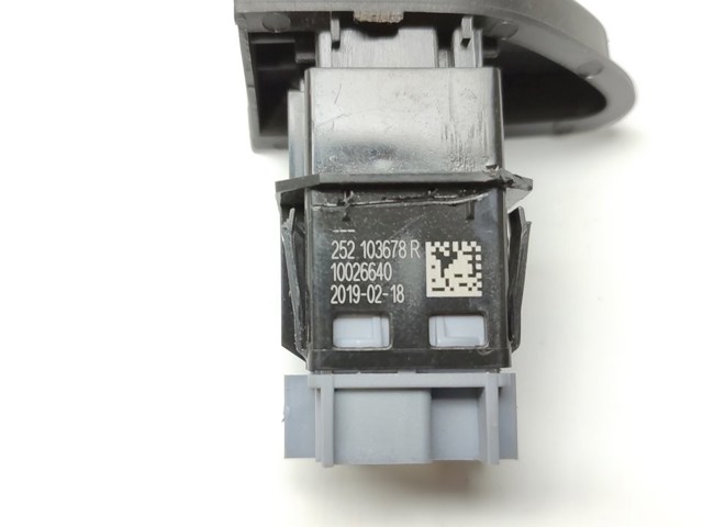252103678R RENAULT Кнопка блокировки дверей купить в Полтава