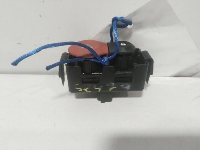 RENAULT 252103766R Кнопка включения аварийного сигнала в наличии Черкассы