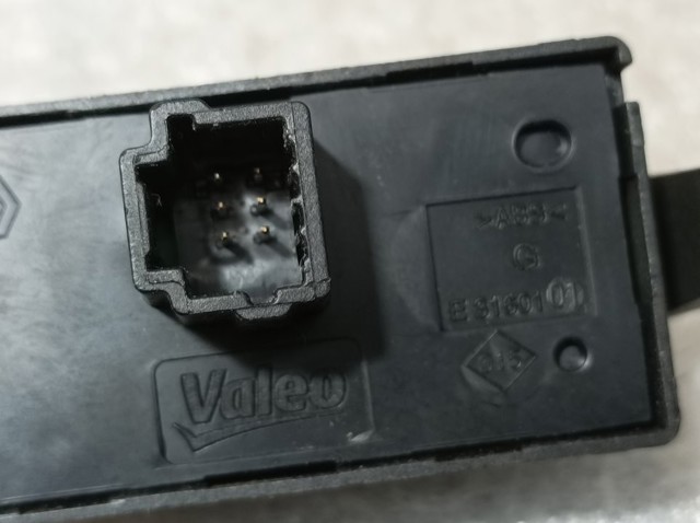 RENAULT 252105246R Кнопка аварийки в наличии Николаев