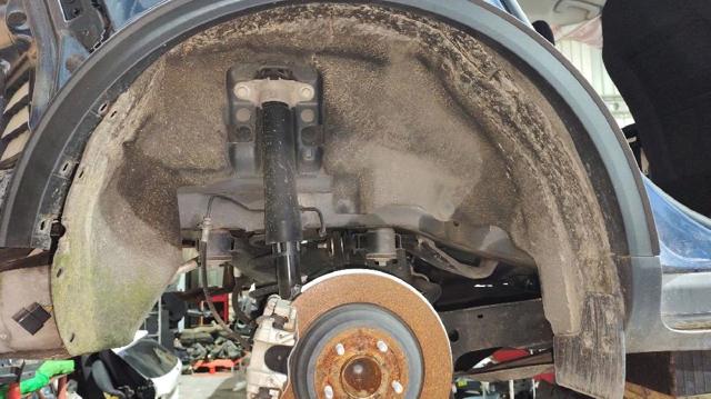 FORD 2522317 Подкрылок крыла заднего правый в наличии Одесса