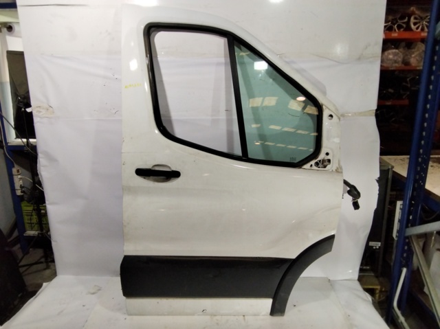 2522810 FORD Дверь передняя правая купить в Чернигов