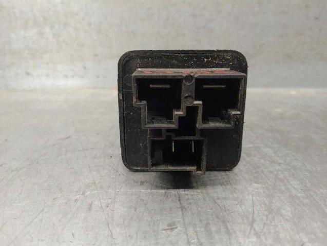 Relê das velas de incandescência Nissan Terrano 2 R20