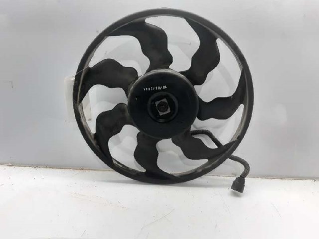 Ventilador (roda de aletas) do radiador de esfriamento 252311R390 Hyundai/Kia