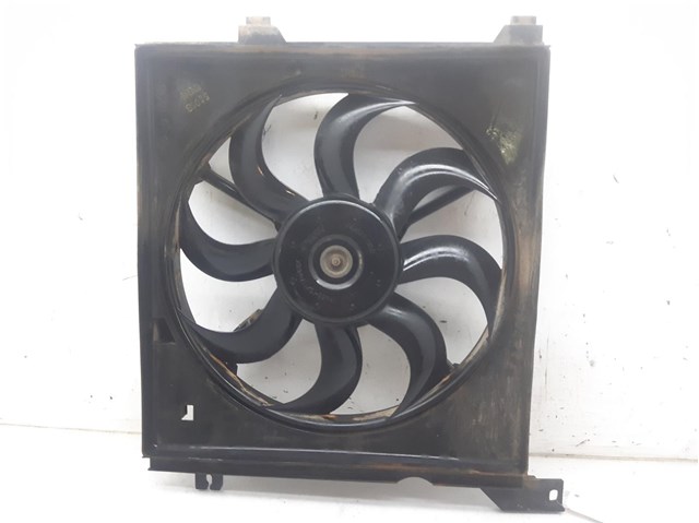 Ventilador (roda de aletas) do radiador de esfriamento esquerdo 252312F000 Hyundai/Kia