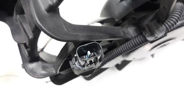 252313F000 HYUNDAI Вентилятор (крыльчатка) радиатора охлаждения левый купить в Николаев