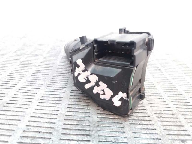 252608H700 NISSAN Переключатель подрулевой правый купить в Киев