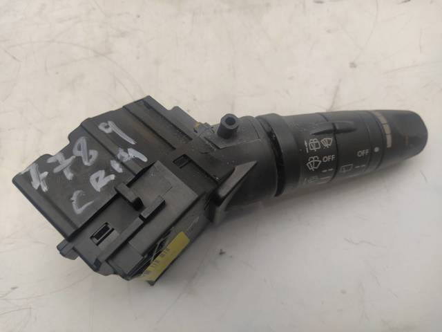 25260AV615 NISSAN Правый подрулевой переключатель купить в Черновцы