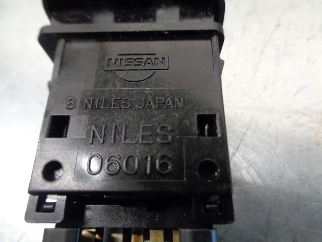 252904M410 NISSAN Кнопка включения аварийного сигнала купить в Черкассы
