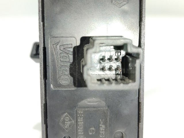 252905668R RENAULT Кнопка включения аварийного сигнала купить в Павлоград