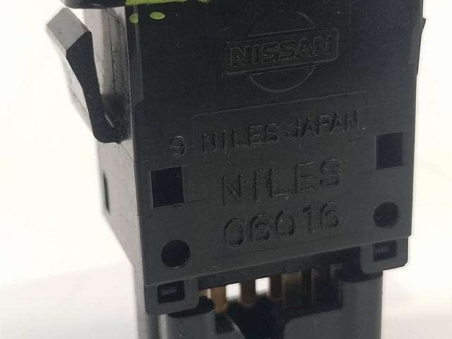 NISSAN 25290JG000 Кнопка включения аварийного сигнала в наличии Киев