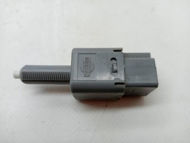 NISSAN 253203NA1B Датчик стоп сигнала в наличии Чернигов