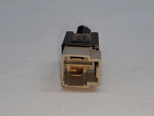 NISSAN 253204M405 Датчик включения стопсигнала в наличии Николаев