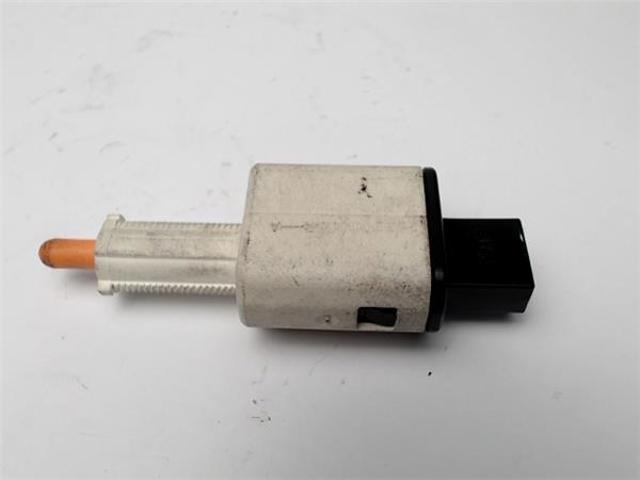253209243R Датчик включения стопсигнала купить Кривой Рог