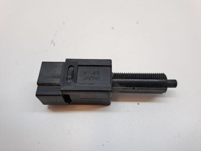 25320BR00A Датчик включения стопсигнала купить Ирпень