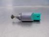 Sensor de ativação de embraiagem 253250007R RENAULT