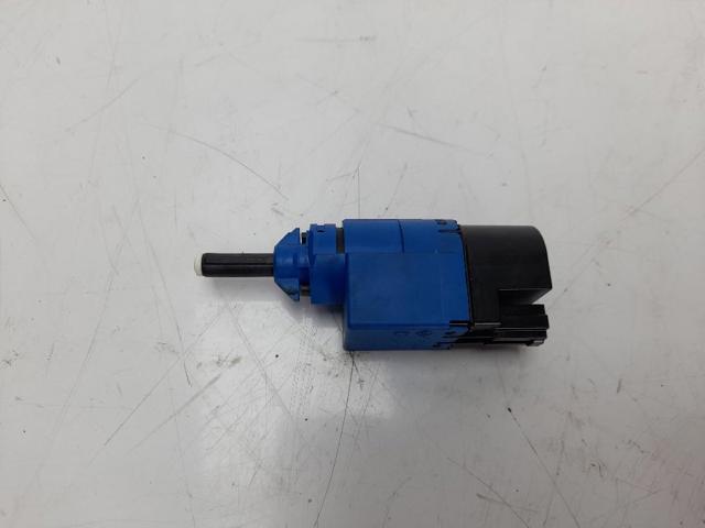 253256730R RENAULT Датчик включения сцепления  купить в Николаев