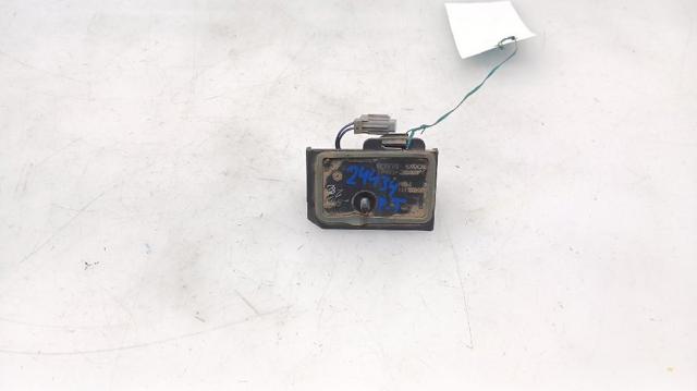 NISSAN 253809U00A Кнопка привода замка крышки багажника (двери 3/5-й (ляды) в наличии Днепр