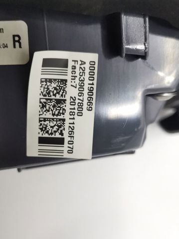 MERCEDES A2539067800 Фонарь задний правый внутренний в наличии Львов