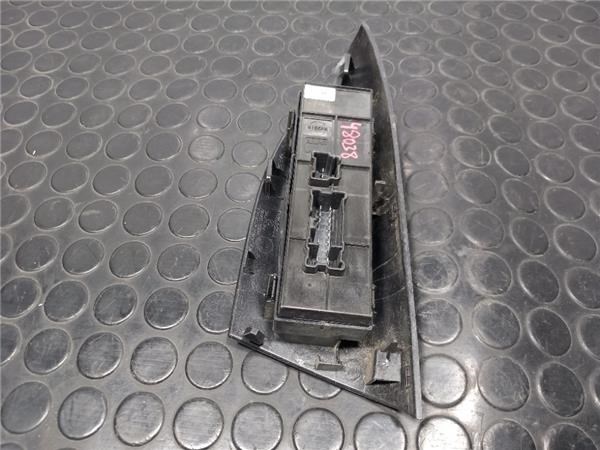 254011KK5E NISSAN Кнопочный блок управления стеклоподъемником передний правый купить в Запорожье