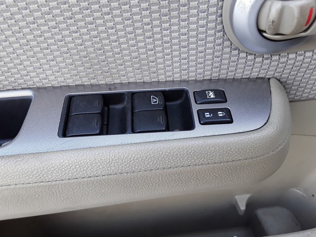 NISSAN 25401EL30A Кнопочный блок управления стеклоподъемником передний левый в наличии Ирпень