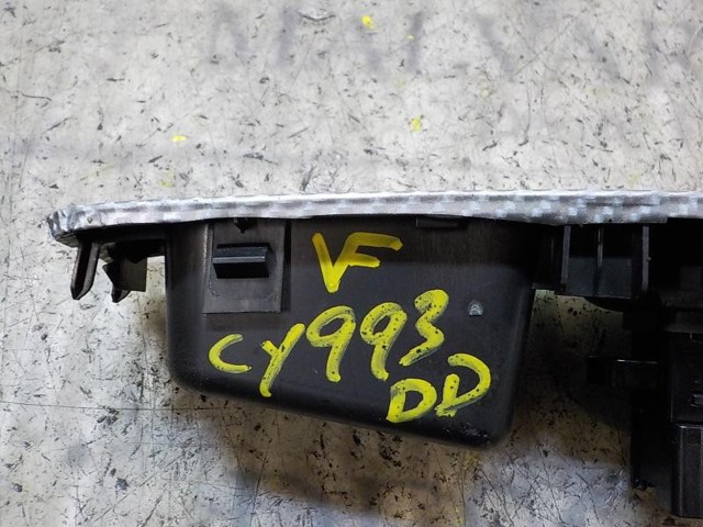 NISSAN 25411JG05A Кнопка включения мотора стеклоподъемника передняя правая в наличии Ровно