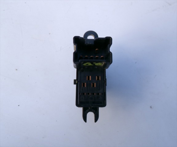 25411JG05A NISSAN Кнопка включения мотора стеклоподъемника передняя правая купить в Черкассы