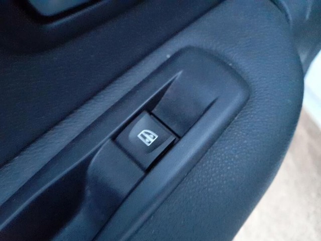 254210001R RENAULT Кнопка включения мотора стеклоподъемника передняя правая купить в Черновцы