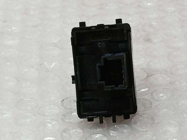 RENAULT 254214896R Кнопка включения мотора стеклоподъемника задняя правая в наличии Чернигов
