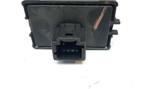 254298400R RENAULT Кнопка блокировки дверей купить в Ровно
