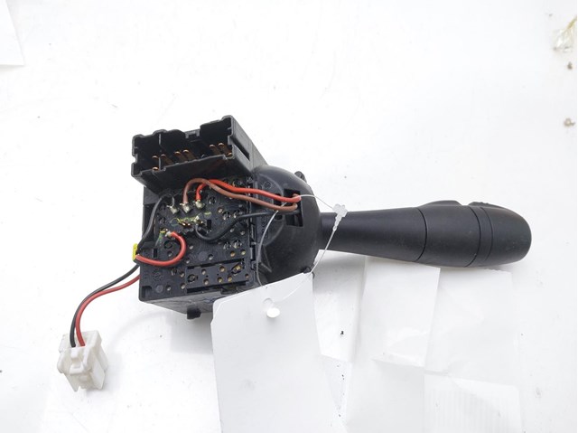 Controle de sinal de giro para dacia duster 1.5 dci k9k 255408317R