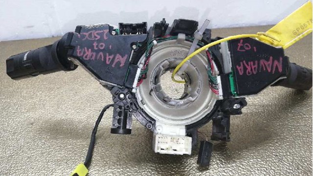 25540ZM02A NISSAN Левый подрулевой переключатель купить в Киев