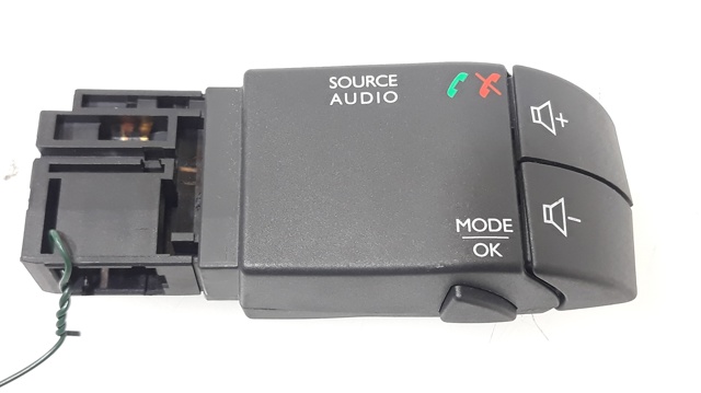 Controle multifuncional para Renault Captur 0.9 TCE 90 H4B400 255522448R