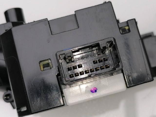 Comutador instalado na coluna da direção, montado Nissan Navara D23, D23T