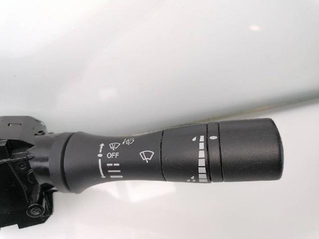 Comutador instalado na coluna da direção, montado Nissan Navara D23, D23T