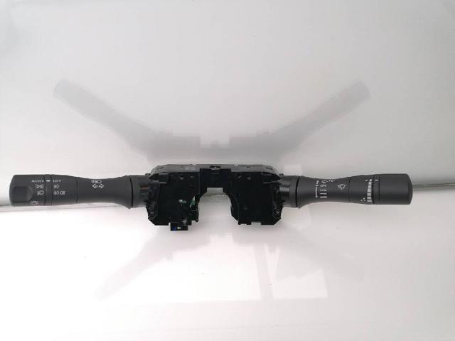 Comutador instalado na coluna da direção, montado Nissan Navara D23, D23T