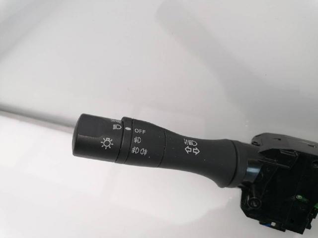 Comutador instalado na coluna da direção, montado Nissan Navara D23, D23T