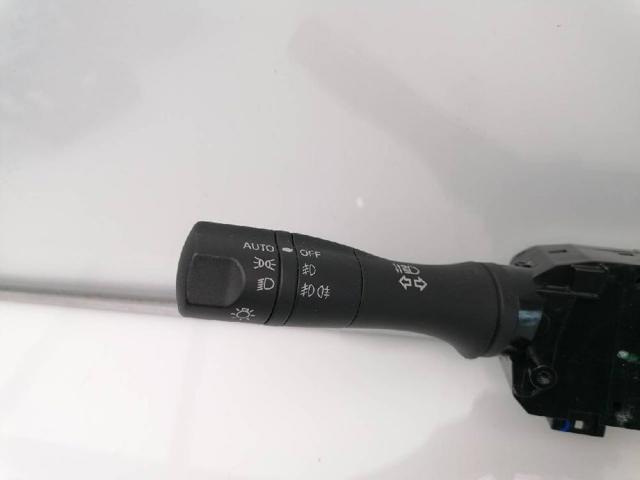 Comutador instalado na coluna da direção, montado Nissan Navara D23, D23T