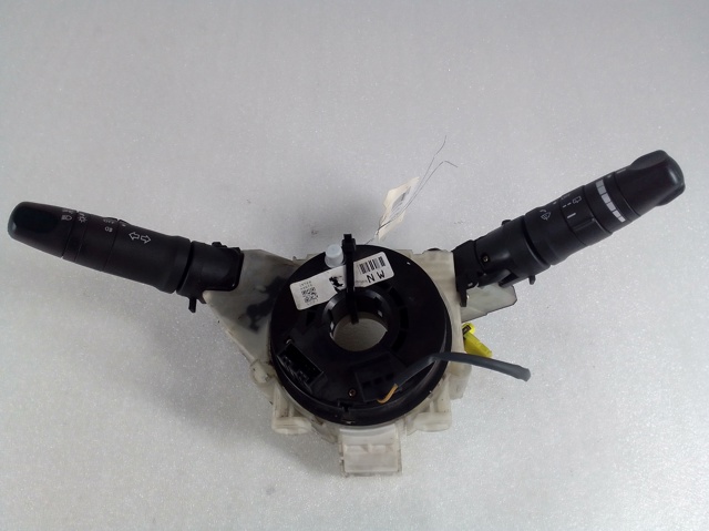 25560AX618 NISSAN купить в Ирпень