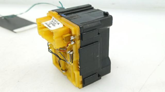 Comutador instalado na coluna da direção, montado Renault CAPTUR 2