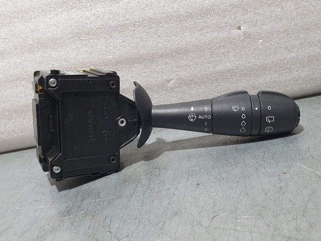 255676085R RENAULT Переключатель подрулевой, в сборе купить в Львов