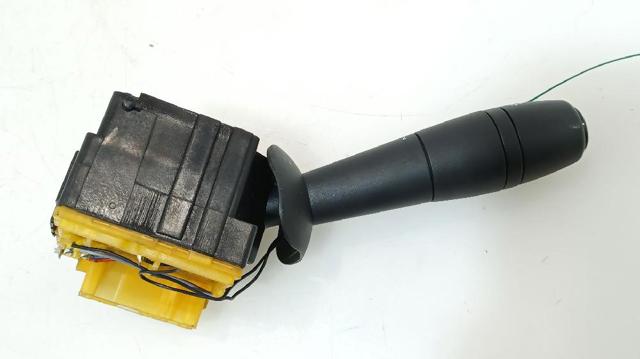 Comutador instalado na coluna da direção, montado Renault CAPTUR 2