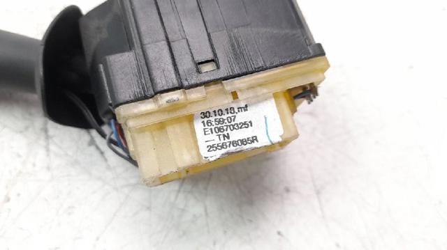 Comutador instalado na coluna da direção, montado Renault CAPTUR 2